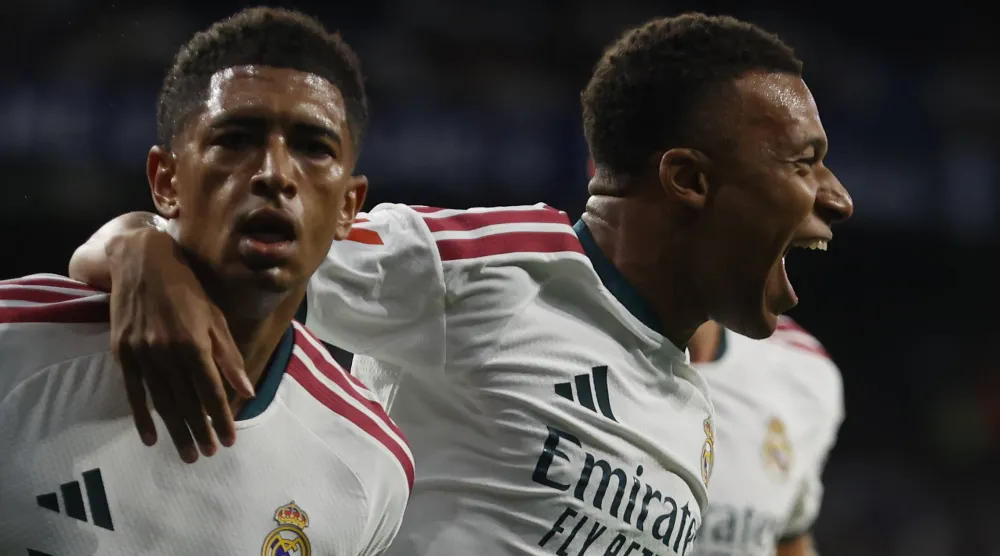 كيليان مبابي وجود بيلينغهام يقدمان بداية موسم مثالية مع ريال مدريد (إ.ب.أ)
