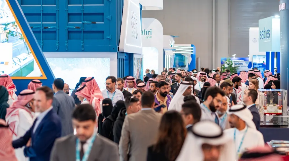 زوار في «المؤتمر السعودي البحري واللوجستي» (المؤتمر)
