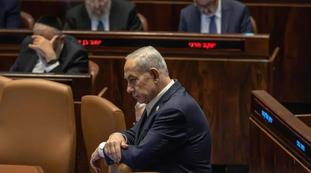 رئيس الوزراء الإسرائيلي بنيامين نتنياهو يحضر جلسة لـ«الكنيست» في القدس الشهر الماضي (أ.ف.ب)