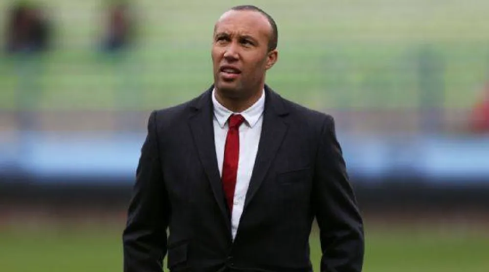 ميكائيل سيلفستر مدافع مانشستر يونايتد وآرسنال ومنتخب فرنسا السابق (أ.ف.ب)