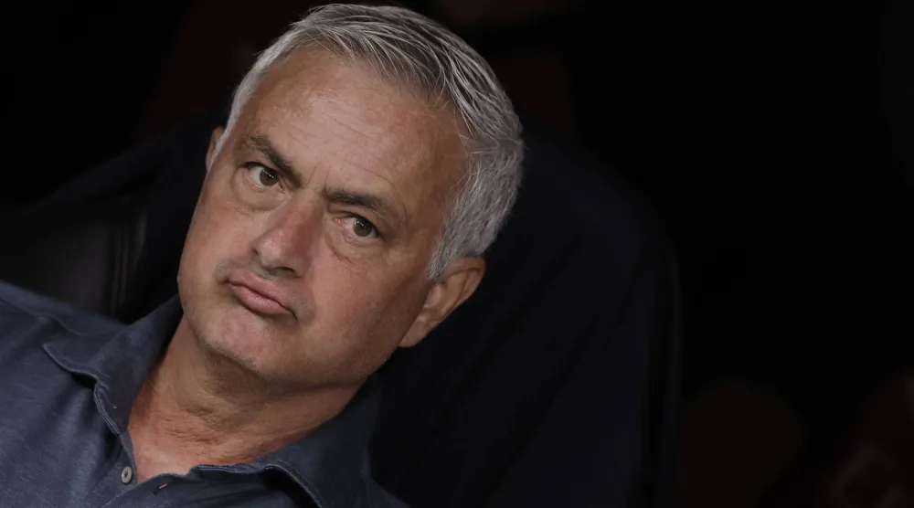 البرتغالي جوزيه مورينيو المدير الفني لريال مدريد (إ.ب.أ)