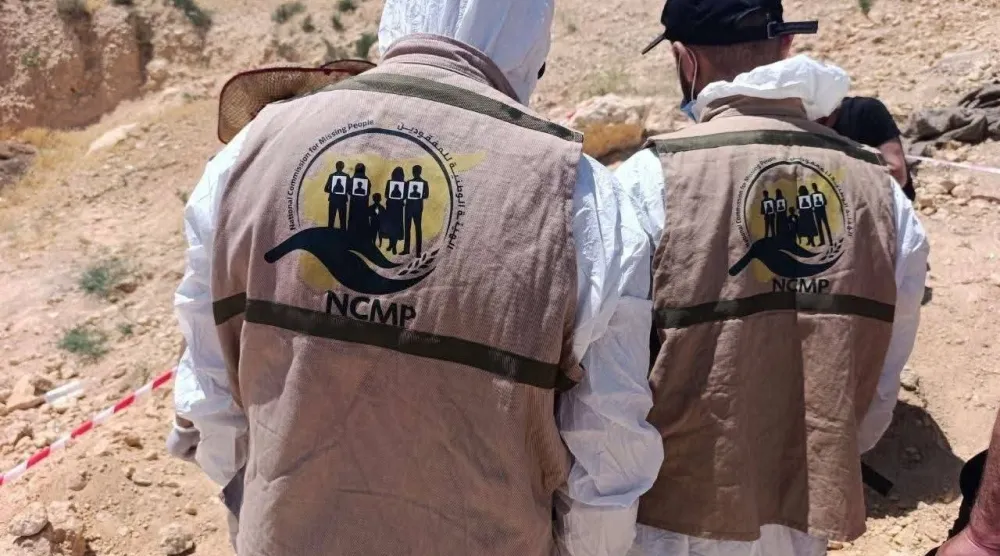 عثرت فرق الدفاع المدني و«الهيئة الوطنية للمفقودين» على رفات بشري في بلدة السحل بمنطقة القلمون بريف دمشق