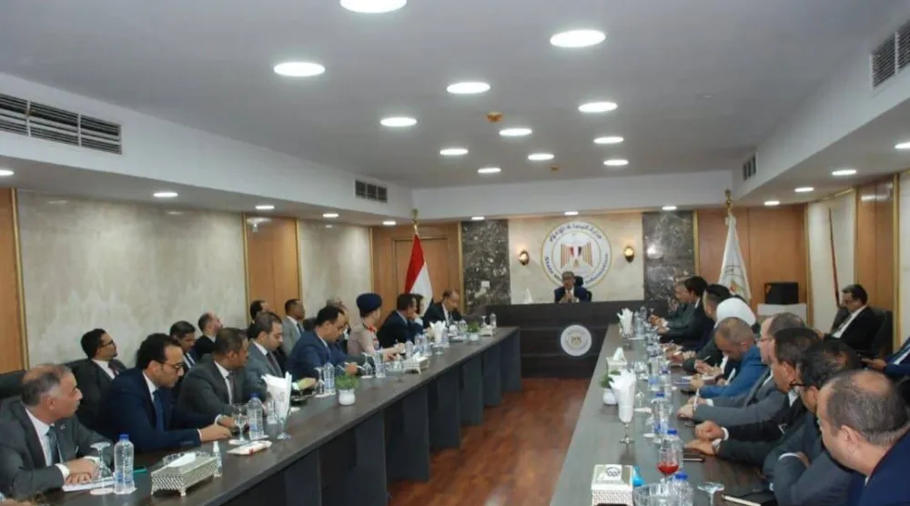 رشوان خلال لقاء موسع مع المتحدثين الرسميين والمستشارين الإعلاميين بالوزارات الاثنين (صفحة مجلس الوزراء المصري على فيسبوك)
