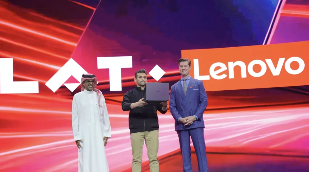 تخطط «لينوفو» لجعل منشأة الرياض قاعدة تصنيع تشمل الحواسيب والهواتف الذكية والخوادم ضمن شبكتها العالمية للإنتاج وسلاسل الإمداد (الشركة)