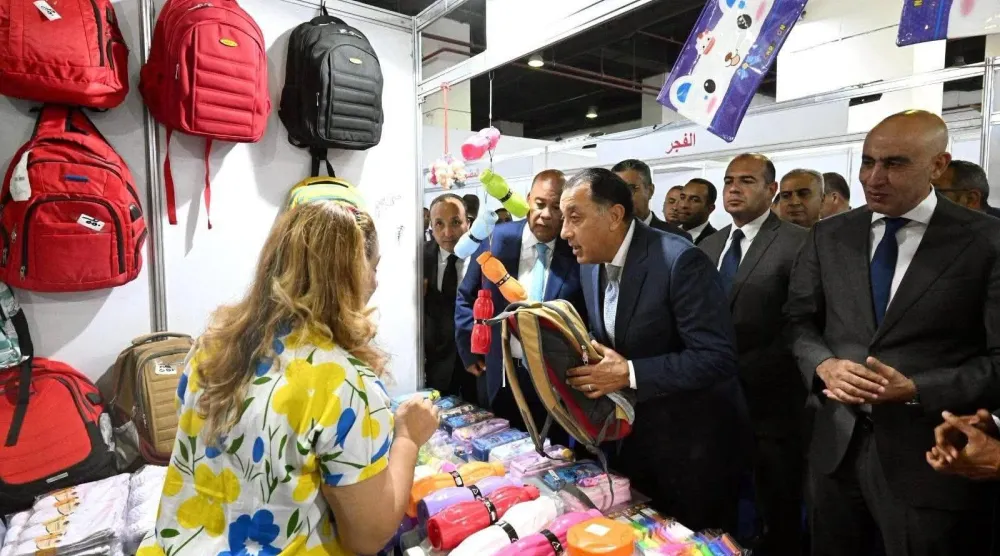 رئيس مجلس الوزراء يفتتح معرض «أهلاً مدارس» في مدينة نصر بشرق القاهرة يوم الثلاثاء (رئاسة مجلس الوزراء)