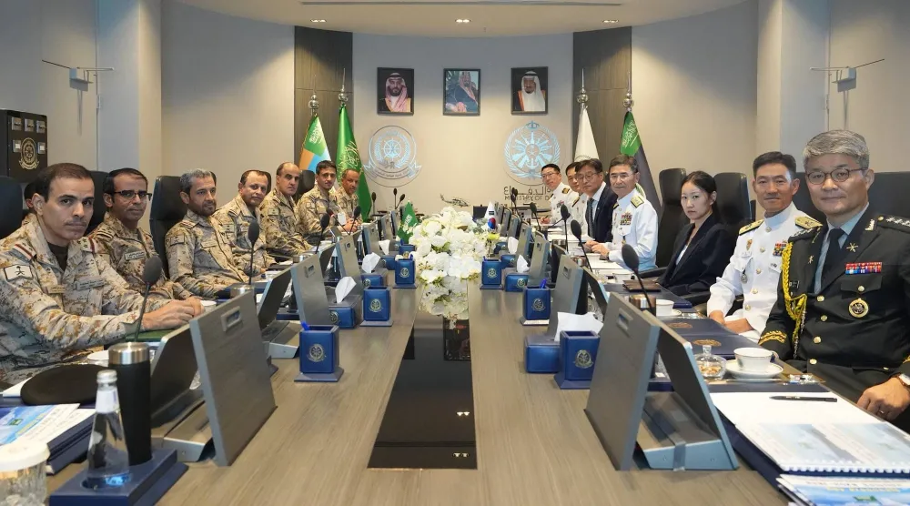 المباحثات استعرضت أوجه التعاون العسكري البحري بين البلدين (وزارة الدفاع السعودية)