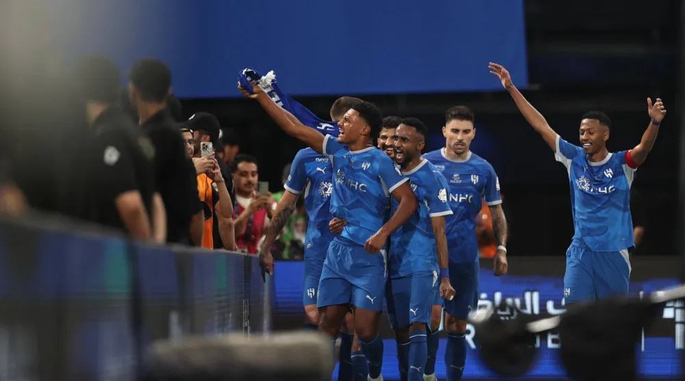 واتكنز يحتفل بهدفه الأول مع الهلال (تصوير: سعد العنزي)