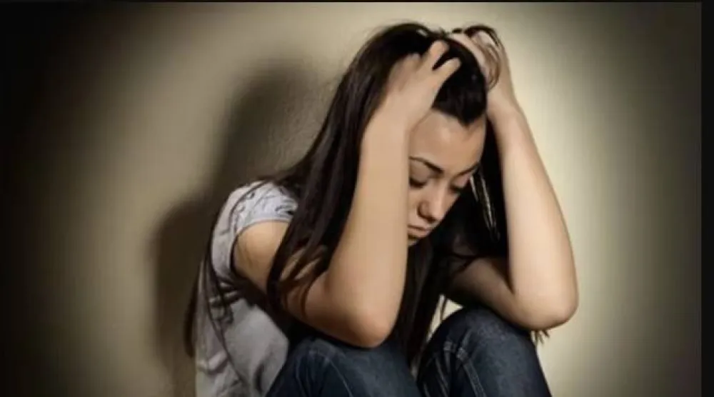 قد يكون التعامل مع شخص سام أو مؤذٍ أمراً مرهقاً (رويترز)