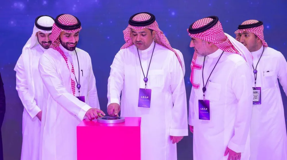 عليان الوتيد الرئيس التنفيذي لمجموعة stc خلال تدشين «كولاب» المتخصصة في الابتكار وبناء الشركات الناشئة (الشرق الأوسط)