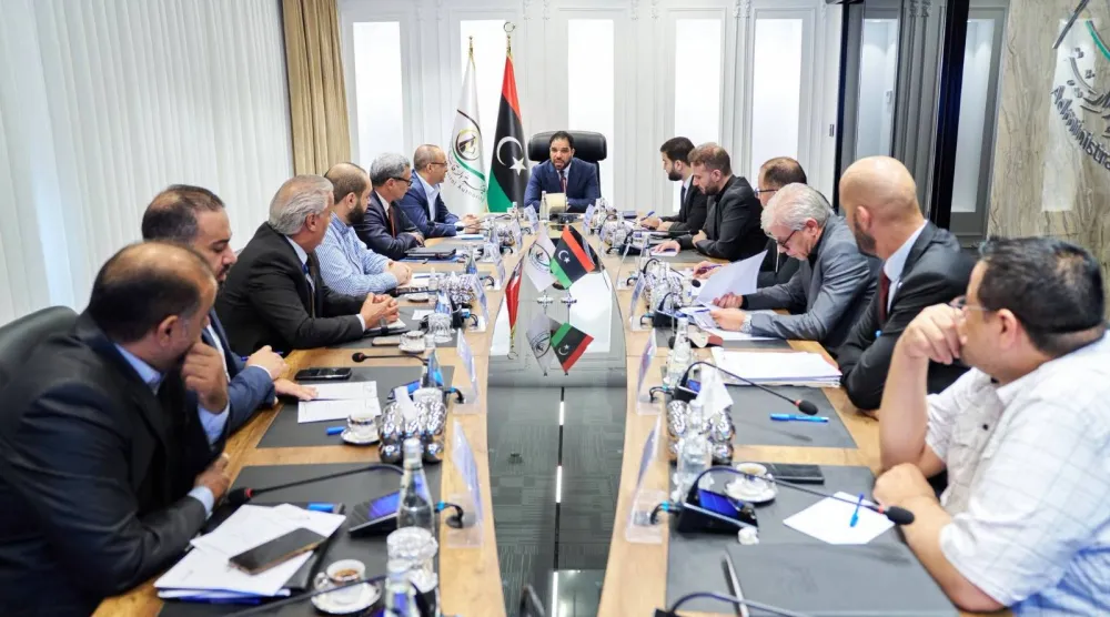 رئيس هيئة الرقابة الإدارية في ليبيا عبد الله قادربوه يترأس اجتماعاً لبحث أزمتي الوقود والكهرباء 3 سبتمبر (الهيئة)