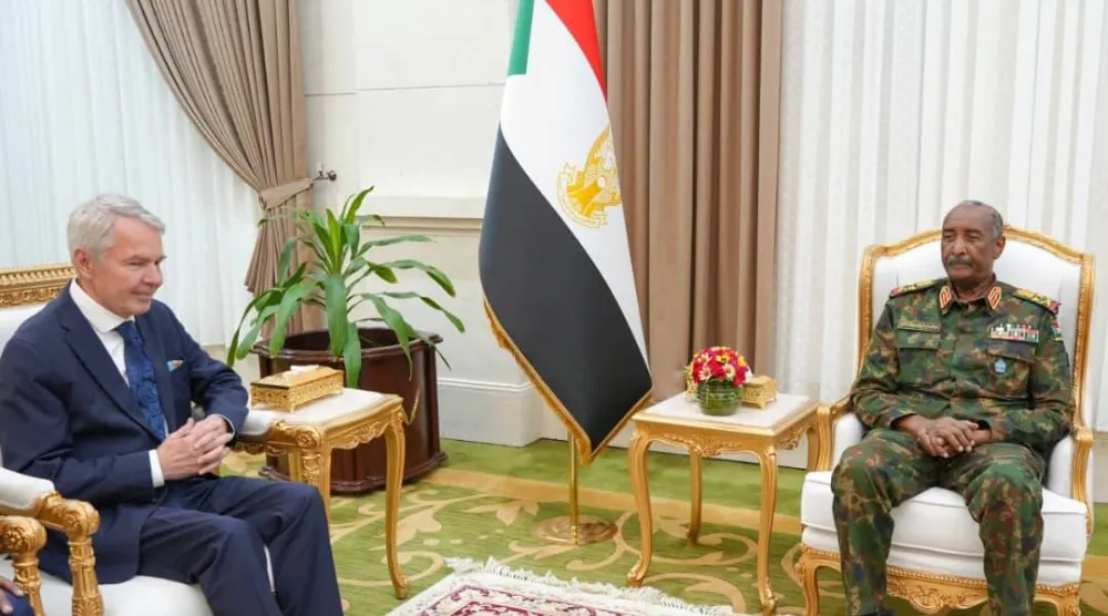 لقاء رئيس مجلس السيادة السوداني عبد الفتاح البرهان مع المبعوث الشخصي للأمين العام للأمم المتحدة بيكا هافيستو (مجلس السيادة) 