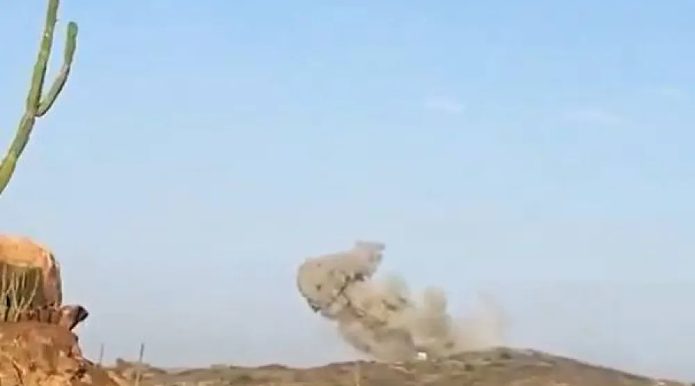 غارة لطيران الجيش اليمني في مديرية الزاهر بمحافظة البيضاء (إكس)
