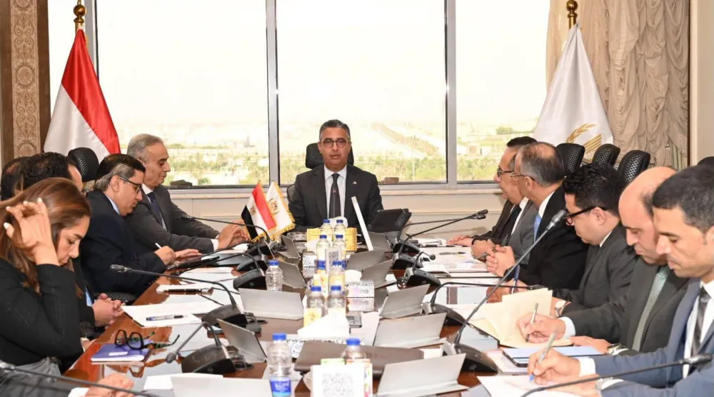 وزير التموين المصري خلال الإعلان عن مبادرة خفض الأسعار الأربعاء (صفحة وزارة التموين على «فيسبوك»)