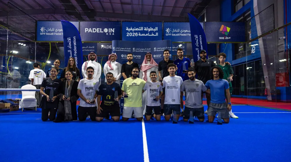أصحاب المراكز الأولى بعد مراسم التتويج (الشرق الأوسط)