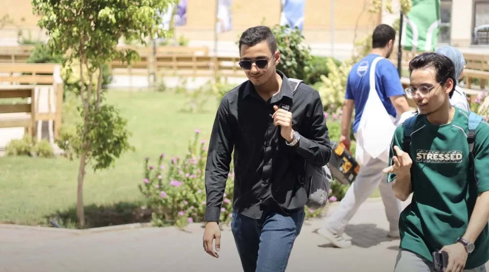 داخل حرم «جامعة حلوان الأهلية» (جامعة حلوان الأهلية)