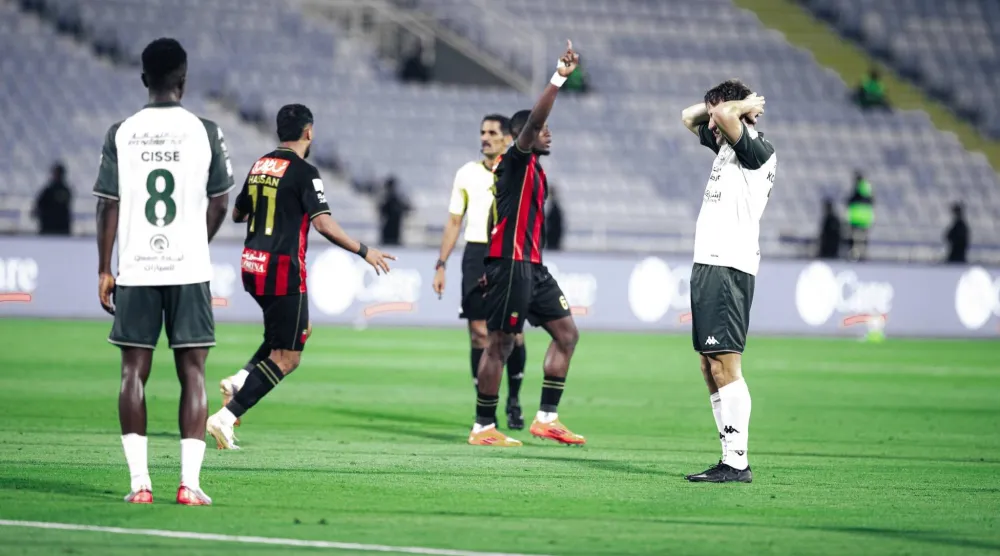 كيتا لاعب الرياض يحتفل بهدفه في الخلود (موقع نادي الرياض)
