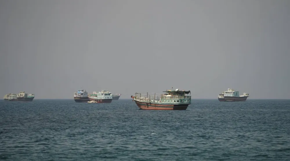 Hürmüz'de iki tanker saldırıda hasar gördü... Trump İran konusunda karar aşamasında