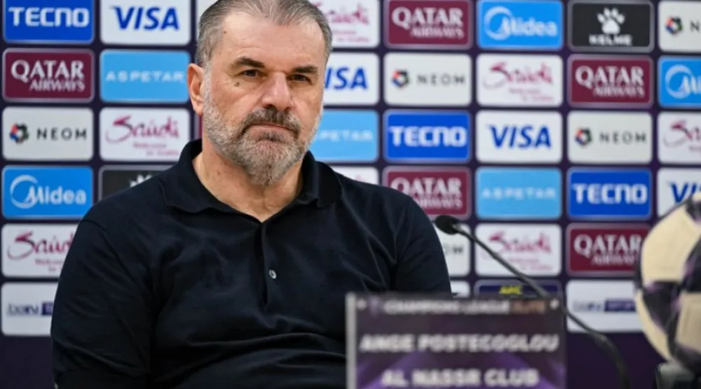 إنجي بوستيكوغلو لام نفسه بدلاً من اللاعبين (الاتحاد الآسيوي)