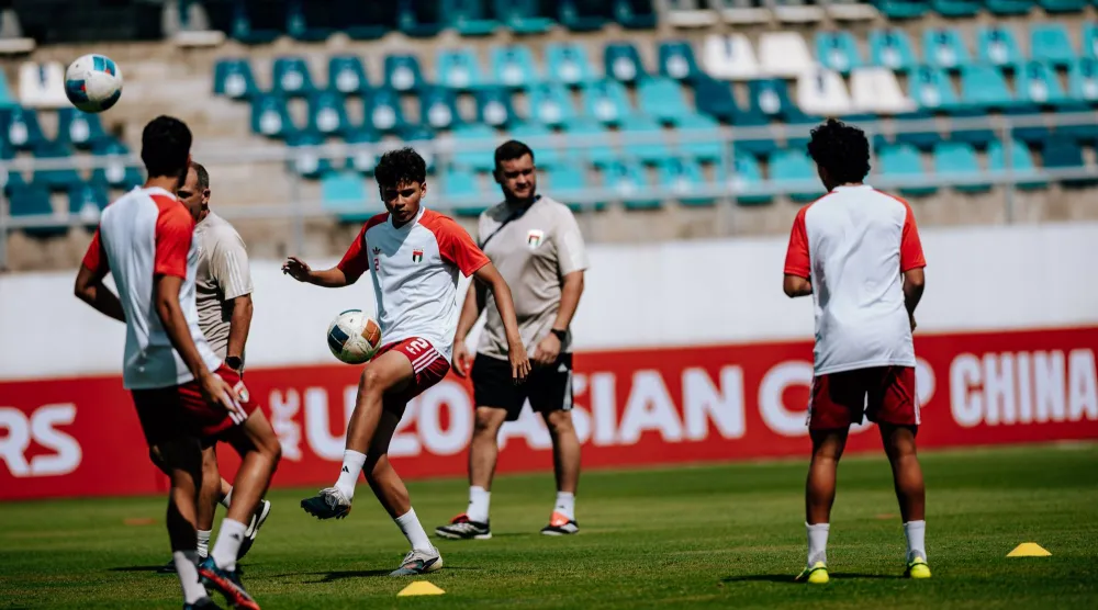 منتخب الإمارات يبحث عن استعادة بريقه الخليجي من جديد (منتخب الإمارات)