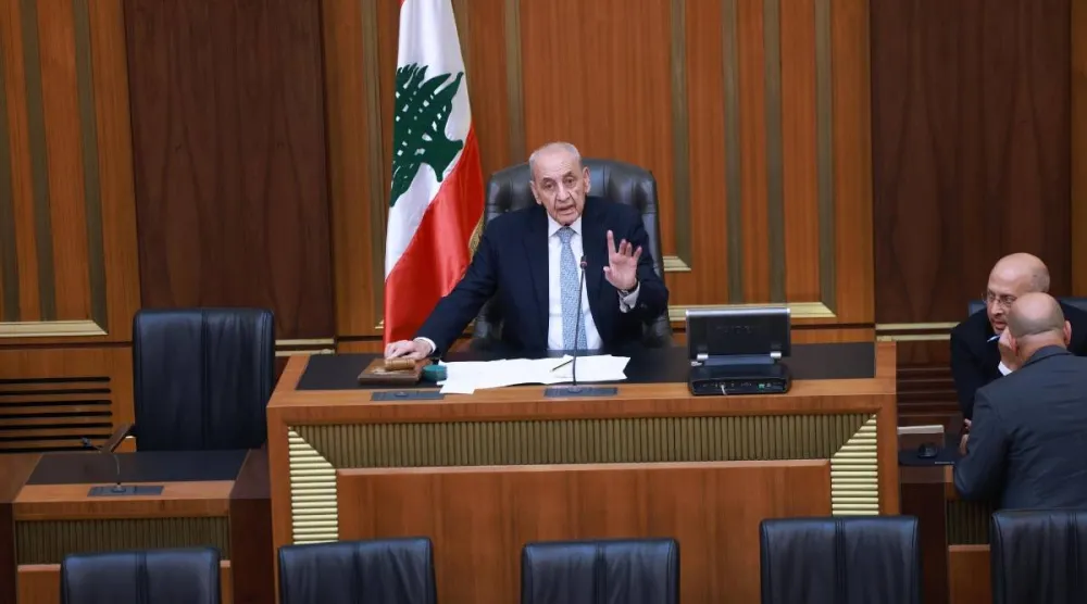 البرلمان اللبناني ينقسم حول حصرية السلاح وقرار الحرب والسلم