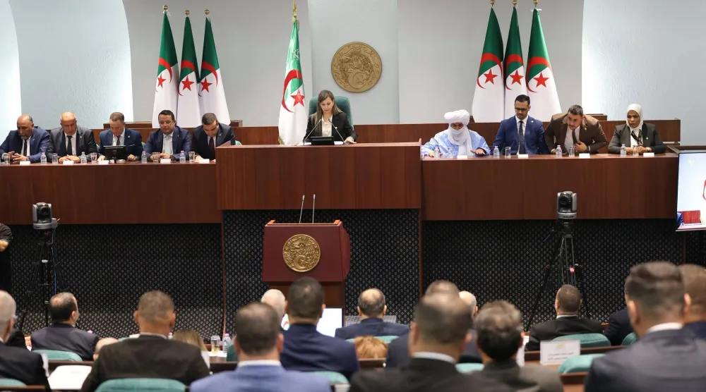 من أشغال بداية الدورة الأولى للبرلمان المنبثق عن تشريعية 2 يوليو الماضي (البرلمان)