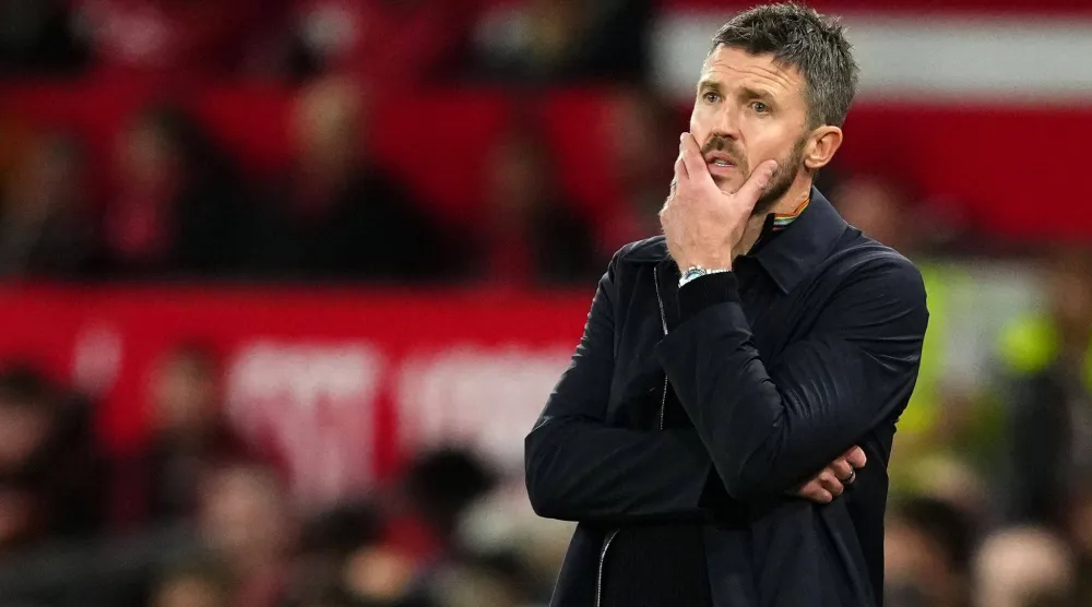 FILED - 16 September 2026, United Kingdom, Manchester: Manchester United manager Michael Carrick reacts during the English Carabao Cup third round soccer match between Manchester United and Brighton and Hove Albion at Old Trafford. Photo: Martin Rickett/PA Wire/dpa