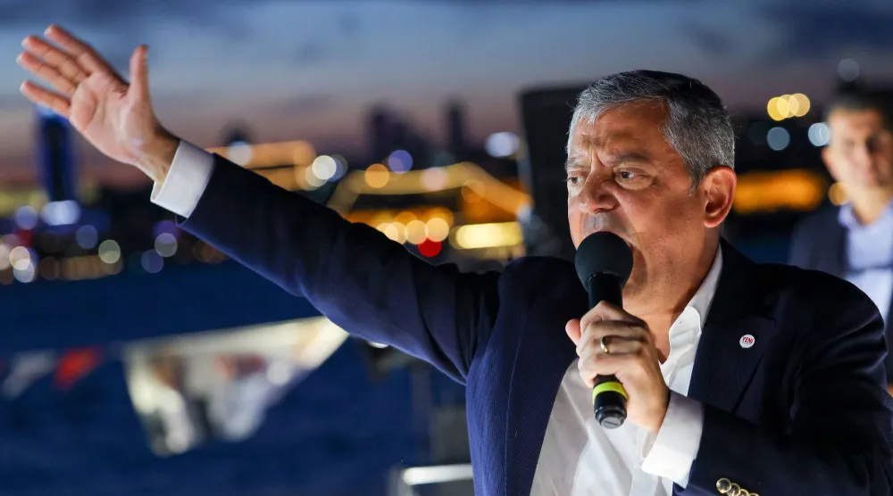 زعيم المعارضة التركية رئيس «الحزب الجديد» أوزغور أوزيل (حساب الحزب في «إكس»)