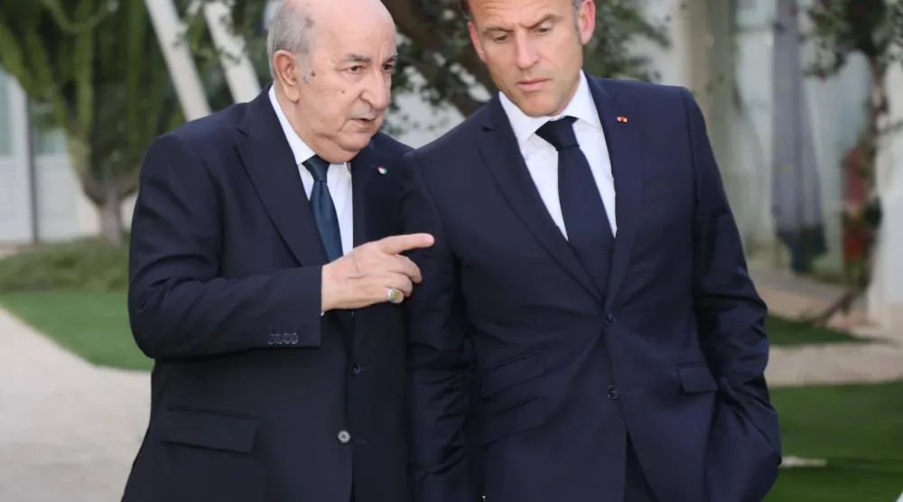 الرئيسان الجزائري والفرنسي على هامش قمة السبعة الكبار بإيطاليا في يونيو 2024 (الرئاسة الجزائرية)