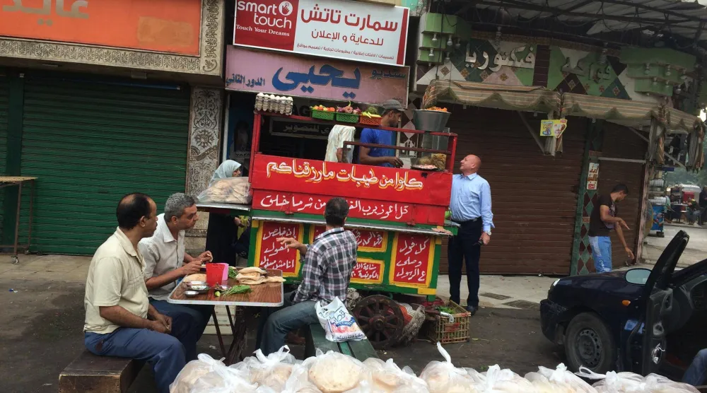 الغذاء يحتل المرتبة الأولى بين بنود الإنفاق الشهري للأسرة المصرية (رئاسة حي الساحل بالقاهرة)