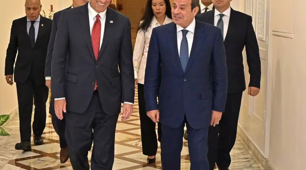 الرئيس المصري عبد الفتاح السيسي يستقبل مدير وكالة الاستخبارات المركزية الأميركية (الرئاسة المصرية)