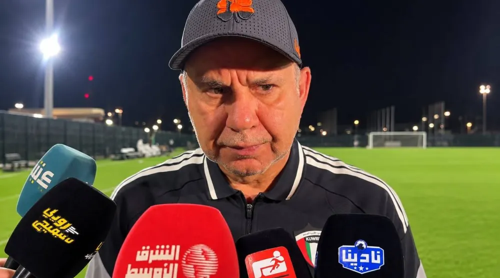 وصف الحسيني المواجهة بأنها «ديربي الخليج» مشيراً إلى أن عامل الأرض والجمهور قد يميل لمصلحة الأخضر (الشرق الأوسط)