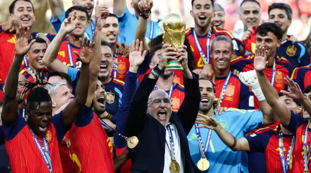 Spain coach Luis de la Fuente says his team must improve and cannot lean on their prior success after winning the World Cup. FRANCK FIFE / AFP
