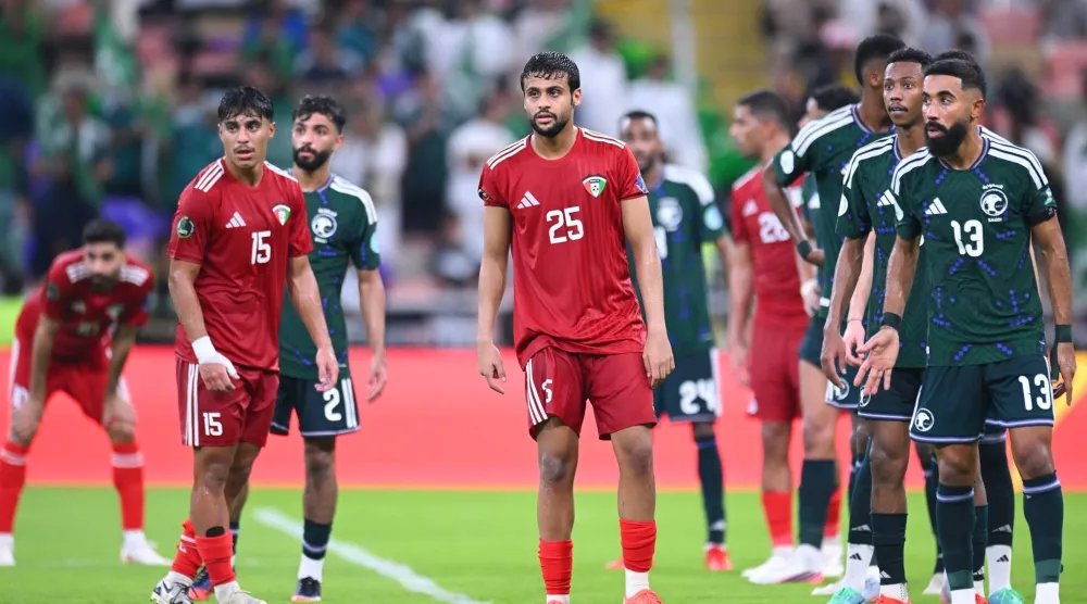 الحقان خلال المواجهة (المنتخب الكويتي)