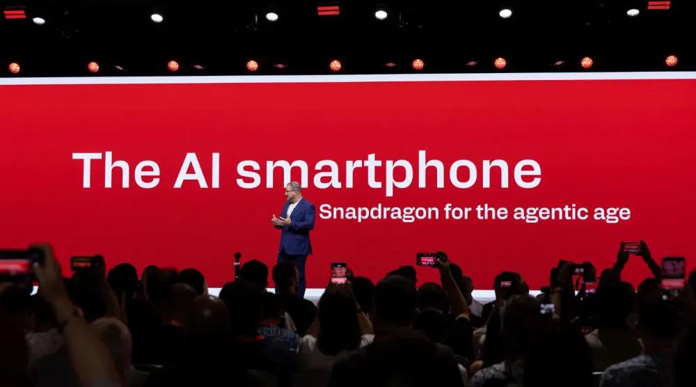 Qualcomm, yapay zekâ ajanlarının cihazların tasarım şeklini değiştireceğini düşünüyor. (Qualcomm)