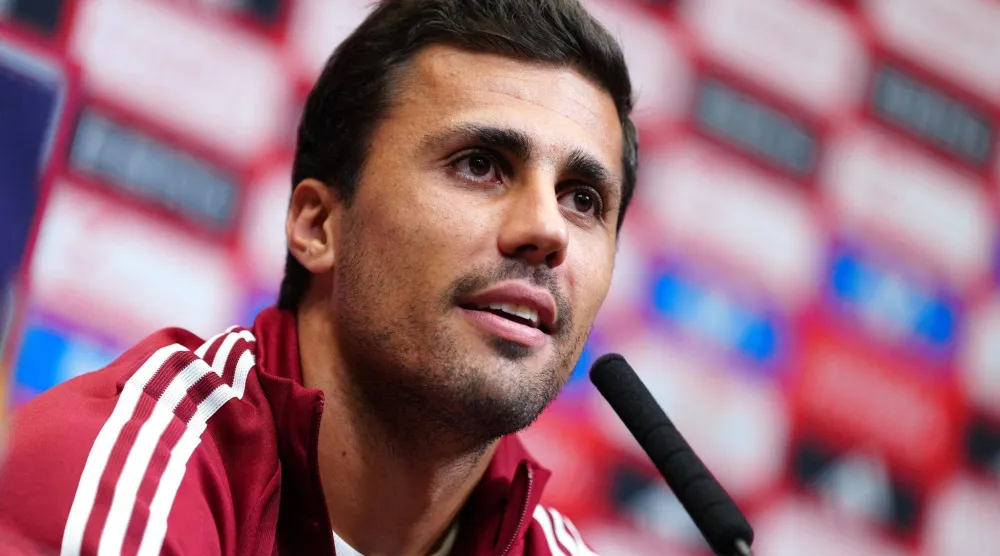 قائد منتخب إسبانيا رودري (د.ب.أ)