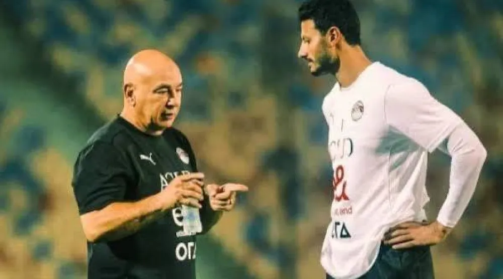 محمد الشناوي مع حسام حسن (الاتحاد المصري لكرة القدم)