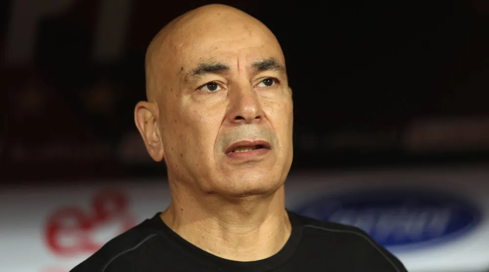 حسام حسن المدير الفني للمنتخب المصري لكرة القدم (رويترز)