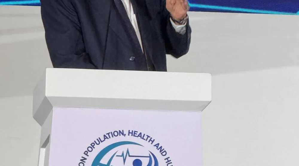 الطبيب المصري حسام موافي أستاذ طب الحالات الحرجة بجامعة القاهرة (صفحته على «فيسبوك»)