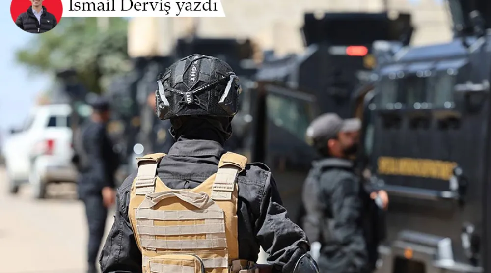 Dera’nın es-Sanameyn kentinde, aralarında DEAŞ’a bağlı bir hücrenin de bulunduğu bir dizi suç hücresine yönelik güvenlik operasyonları düzenlendi. (Suriye İç Güvenlik Güçleri’nin X hesabı)