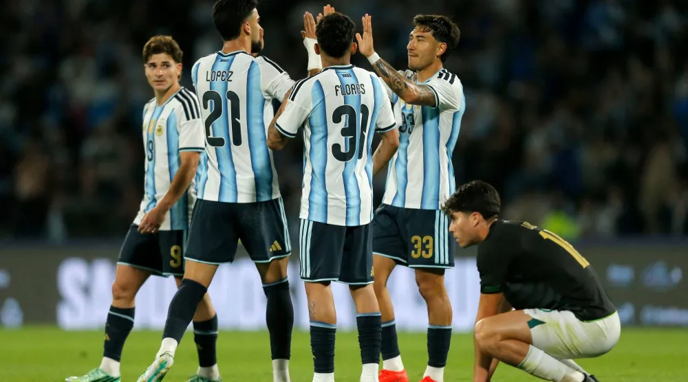 الأرجنتين تسحق بوليفيا برباعية في مباراتها الأولى من دون ميسي (أ.ف.ب)