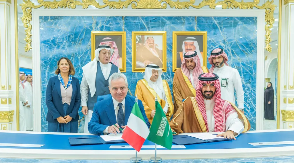 خلال توقيع اتفاقية تعاون بين اتحاد الغرف السعودية والمؤسسة الوطنية الإيطالية للترويج والتنمية (إكس)