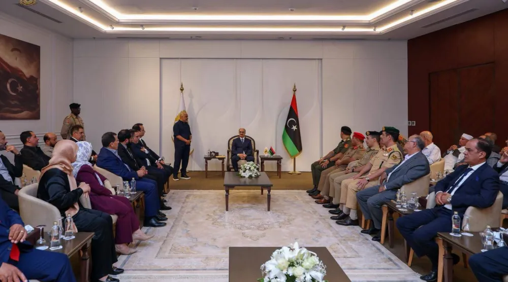 المشير خليفة حفتر يلتقي بعدد من النواب بمقر القيادة العامة في بنغازي يوم الخميس (القيادة العامة)