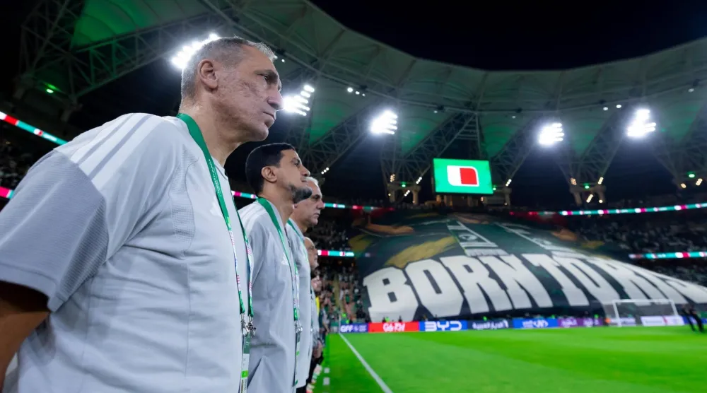 دونيس أشاد بدعم الجماهير وشخصية لاعبيه (المنتخب السعودي) 