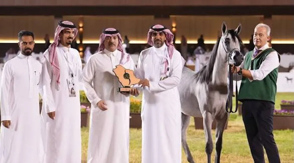 جانب من تتويج الأبطال (الشرق الأوسط)