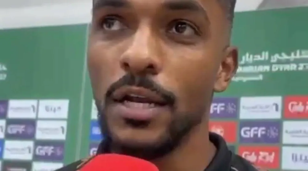 أحمد الرواحي، لاعب المنتخب العُماني (الشرق الأوسط) 
