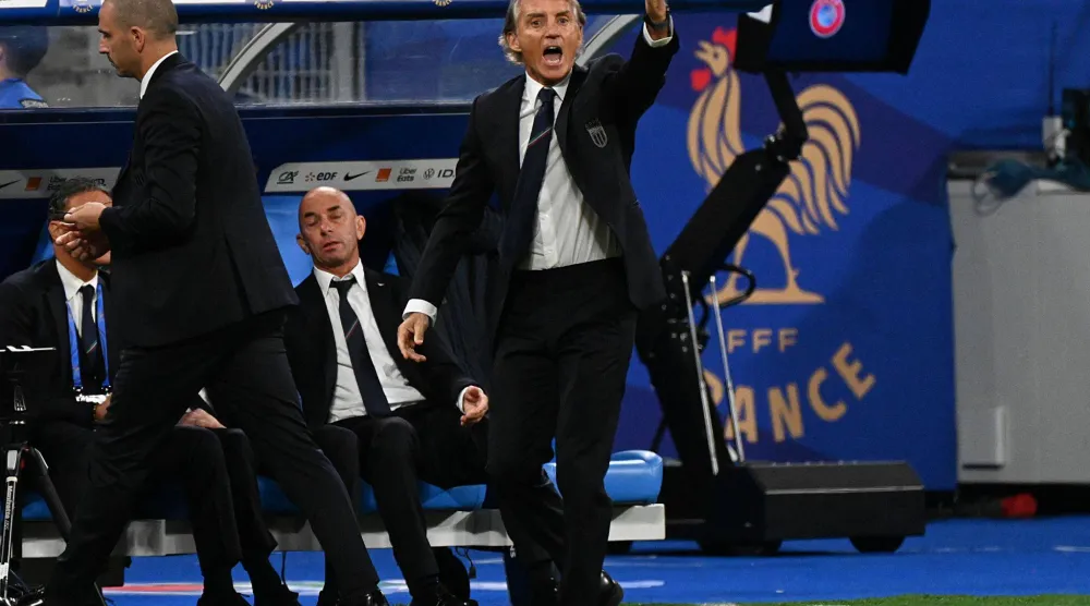 روبرتو مانشيني المدير الفني للمنتخب الإيطالي (د.ب.أ)