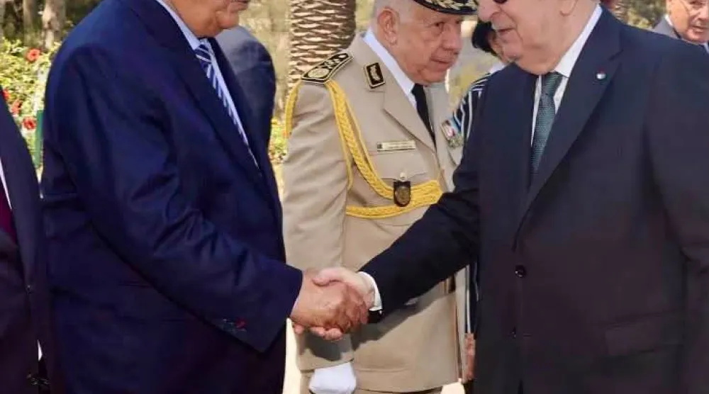 مدير الديوان بالرئاسة السابق مع الرئيس تبون وقائد أركان الجيش (الرئاسة)