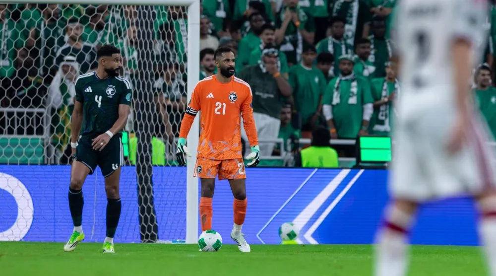 محمد العويس أصبح رابع قائد سعودي يرفع لقب كأس الخليج (المنتخب السعودي)