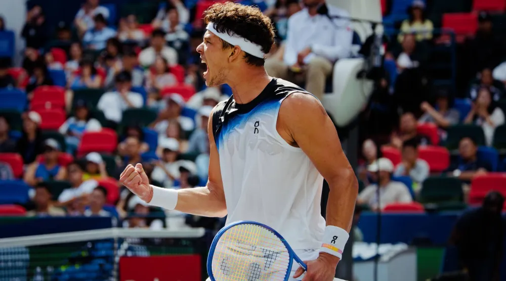 Ben Shelton of the USA reacts while in action against Daniel Altmaier of Germany during their Men's Singles match at the Shanghai Masters tennis tournament in Shanghai, China, 09 October 2026.  EPA/ALEX PLAVEVSKI