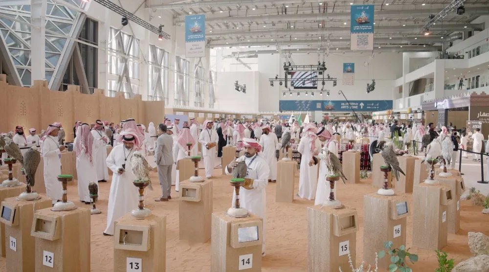 جانب من منطقة الصقور ضمن «معرض الصقور والصيد السعودي الدولي 2026» (تصوير: تركي العقيلي)